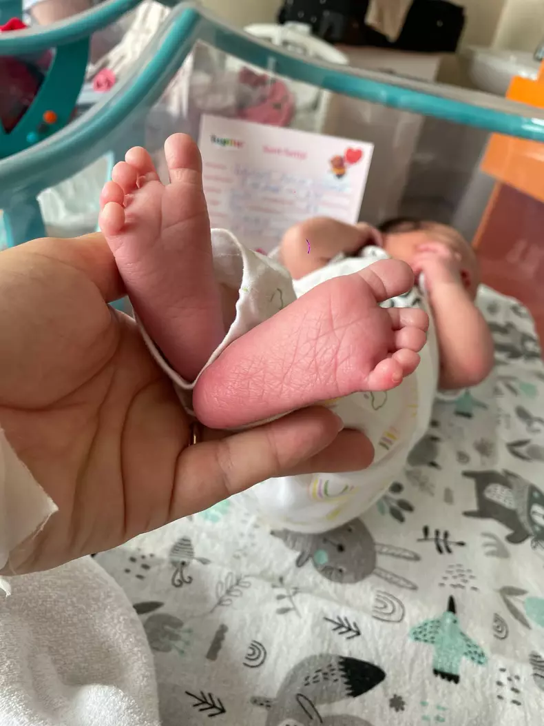 Claudia Shik și fiica ei, Aylin Elena (1)