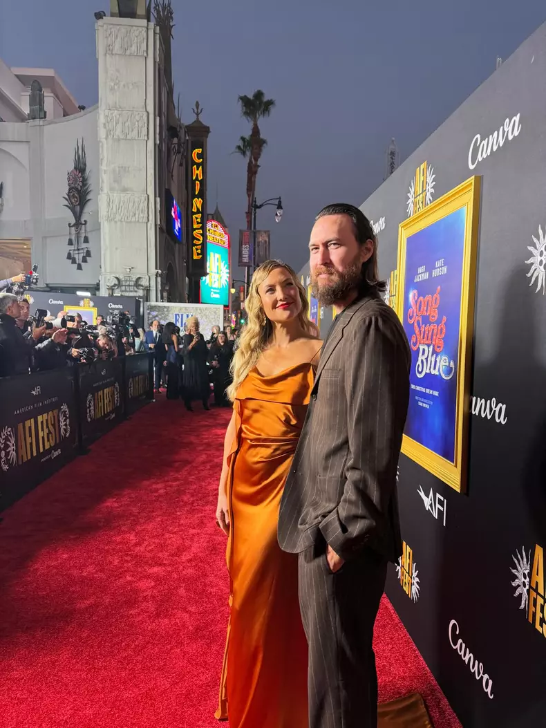 Kate Hudson și Danny Fujikawa (4)
