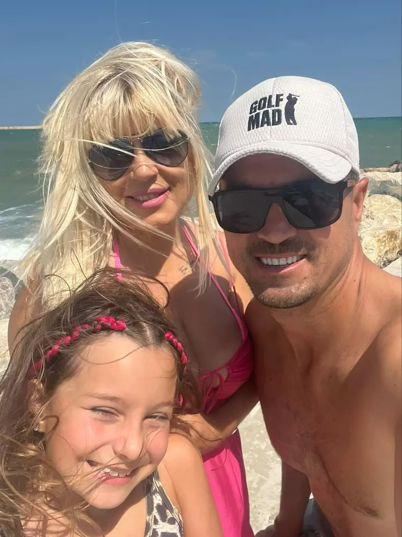 elena udea in magalia