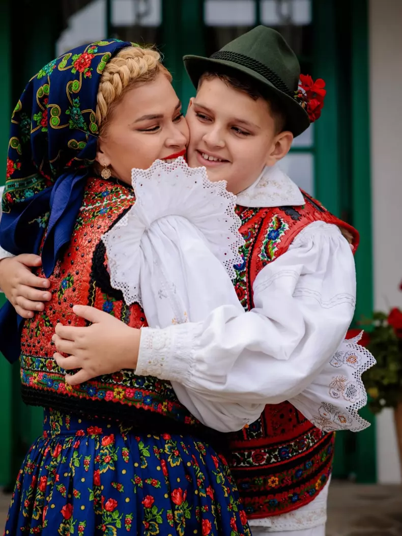 Oana Tomoiagă și fiul ei, Vlad (1)