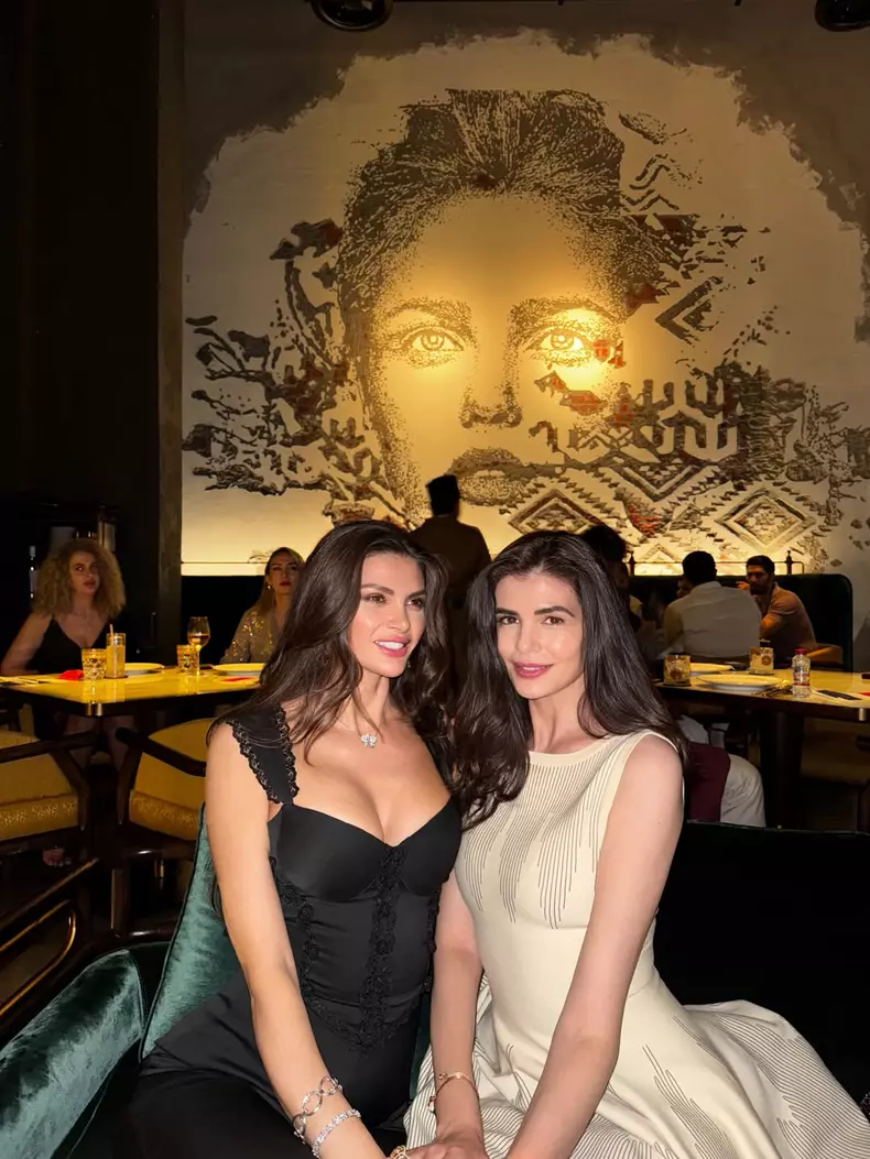 Ramona și Monica Gabor (1)