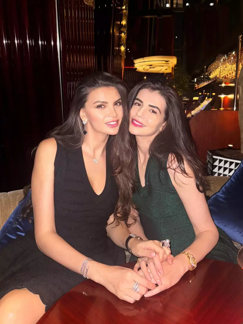 Ramona și Monica Gabor (7)