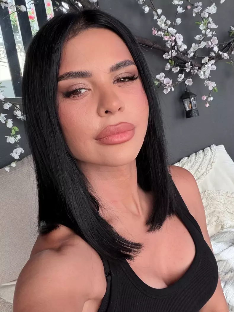 andreea popescu in top