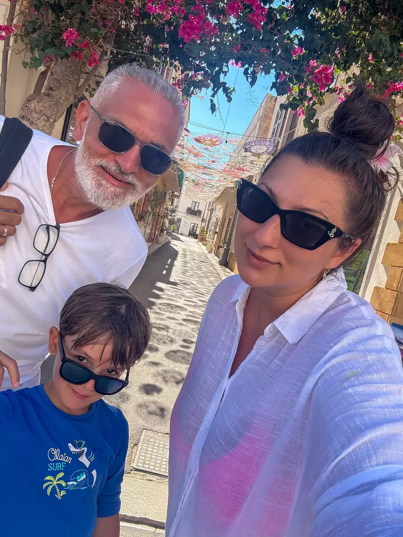 Damian Drăghici, Cristina Stroe și fiul lor, Andrei (1)
