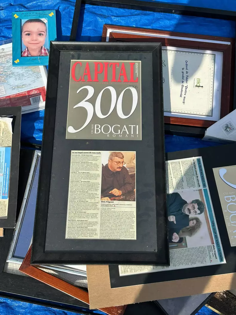 Obiecte personale Silviu Prigoana 3