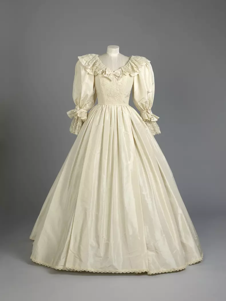 Princess Diana's wedding dress to go on show in London