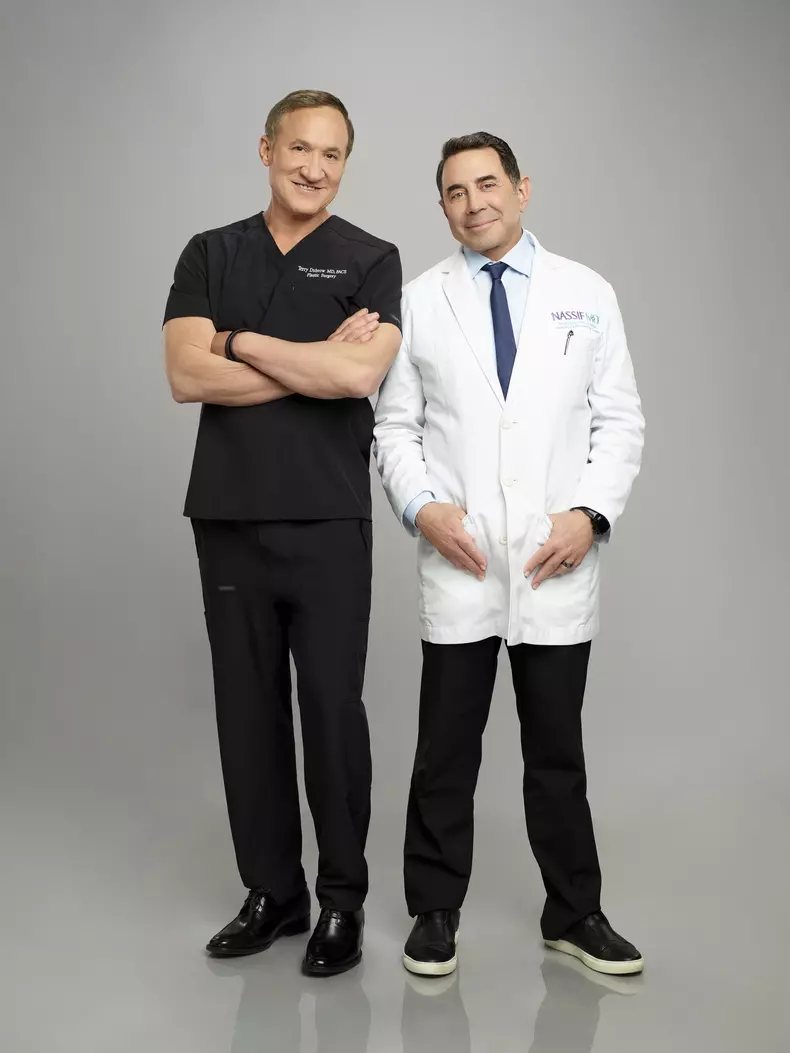 Botched, sezonul 8, are premiera la E! Ce e nou în emisiunea cu medicii Terry Dubrow și Paul Nassif