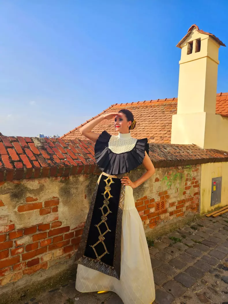 Iuliana Tudor ne asteapta la Festivalul Cantecele muntilor, timp de 8 saptamani, la TVR 1