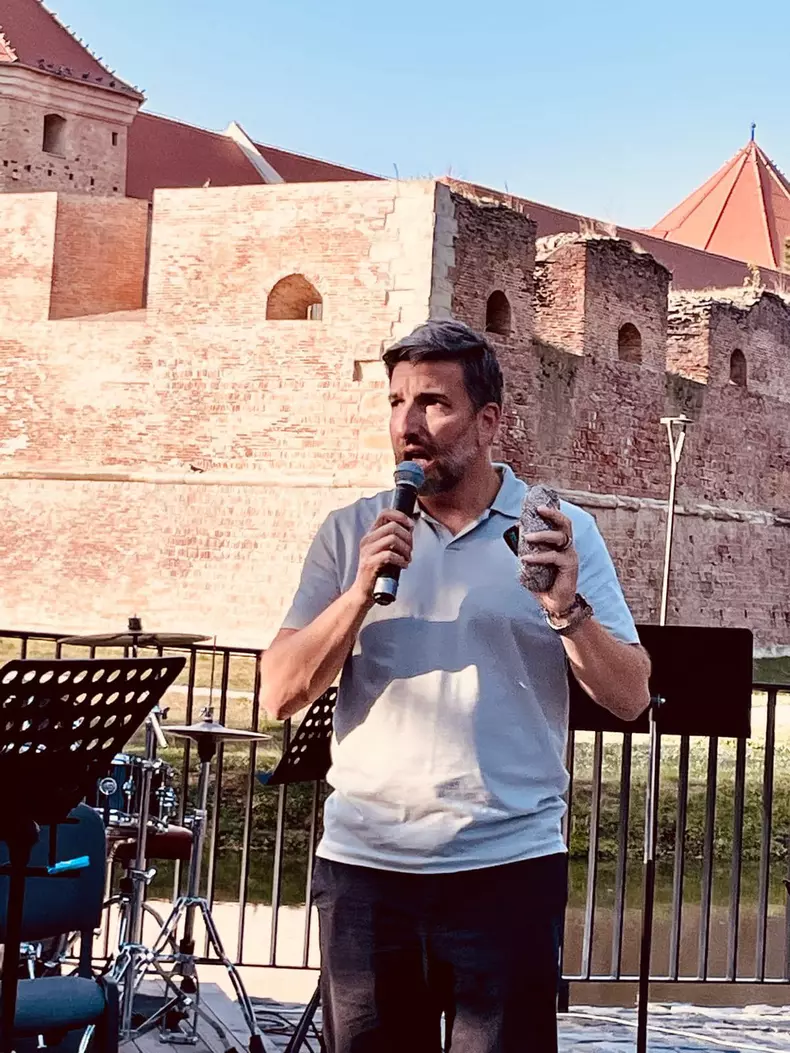 Silviu Biriș crede că românii exagerează cu pomenile  (1)