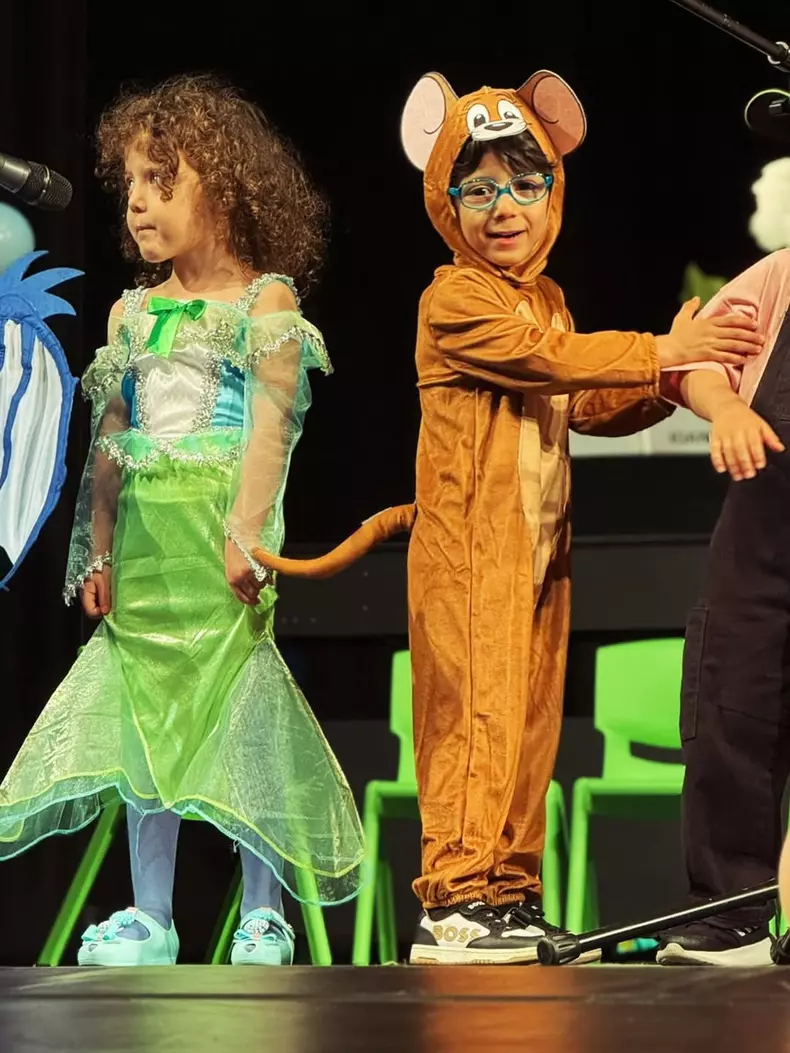 Ramona Păuleanu, imagini de la serbarea gemenilor ei   (7)