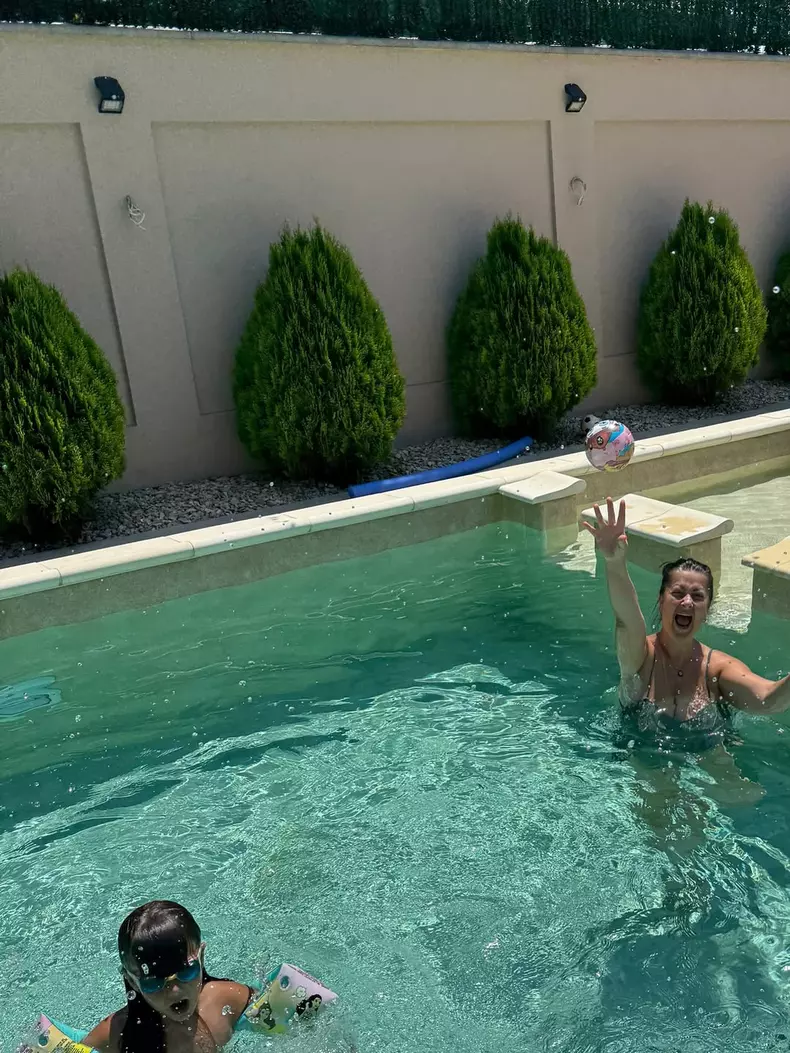 Gabriela Cristea, vacanță de vis pe litoralul românesc   (3)