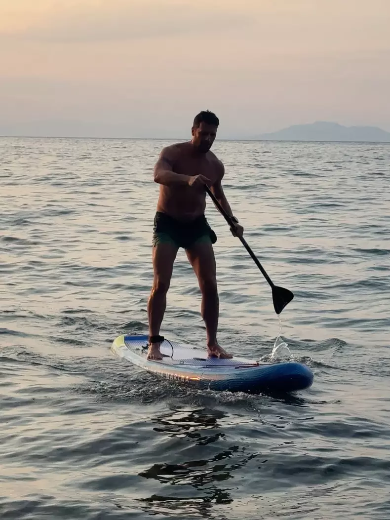 Adrian Nartea, aventurier între mare și munte   (6)