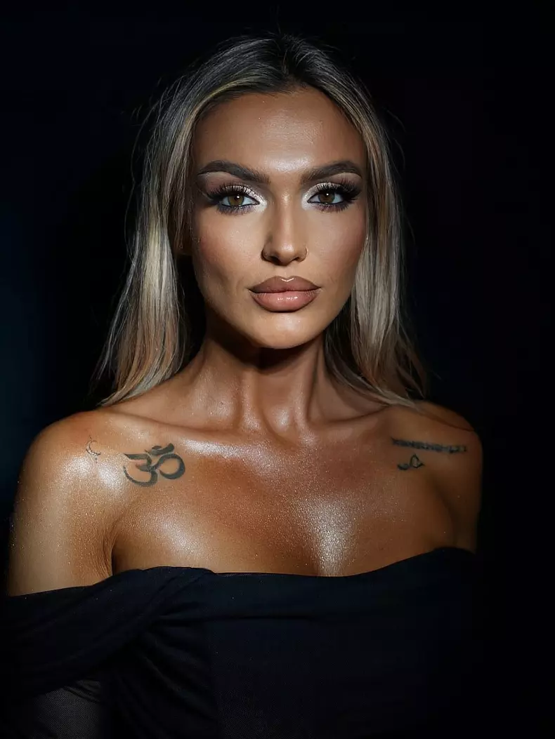 ella03