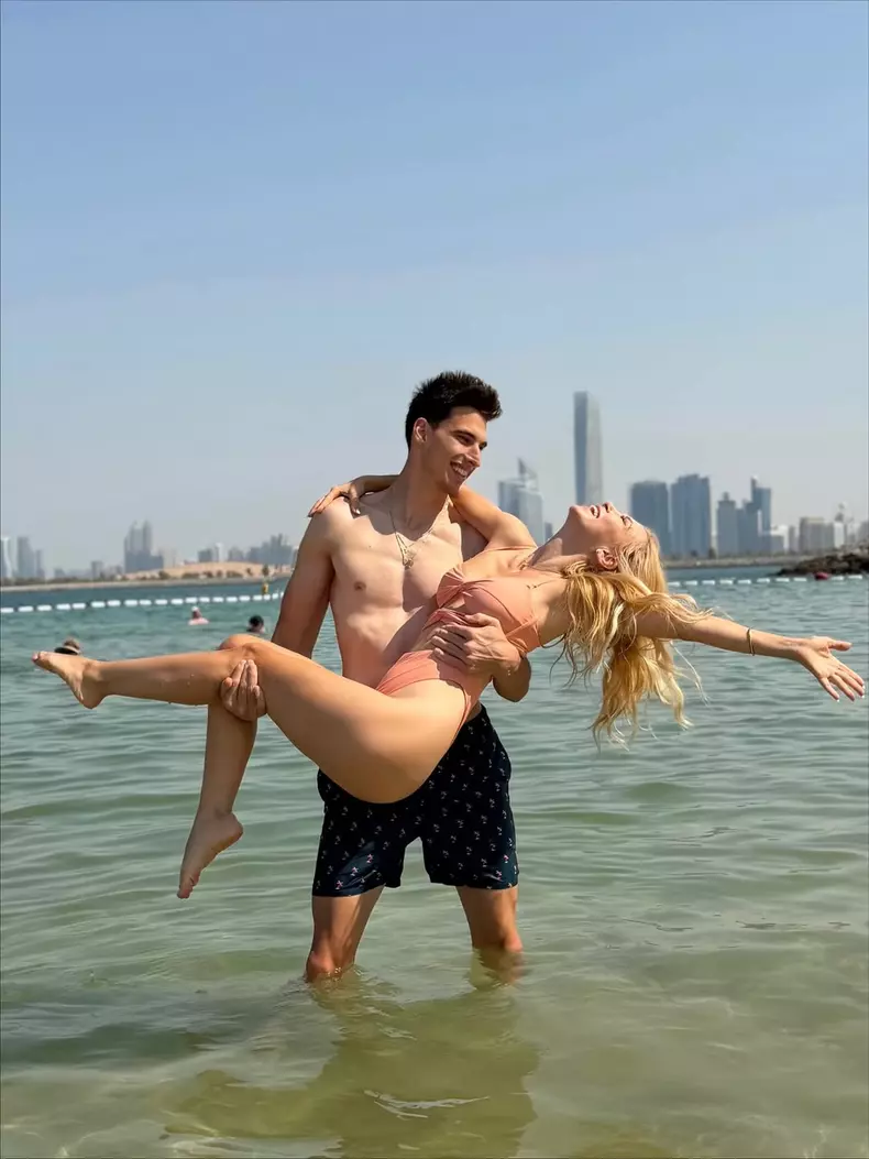 andreea-balan-abu-dhabi-vacanta-victor-cornea (16)