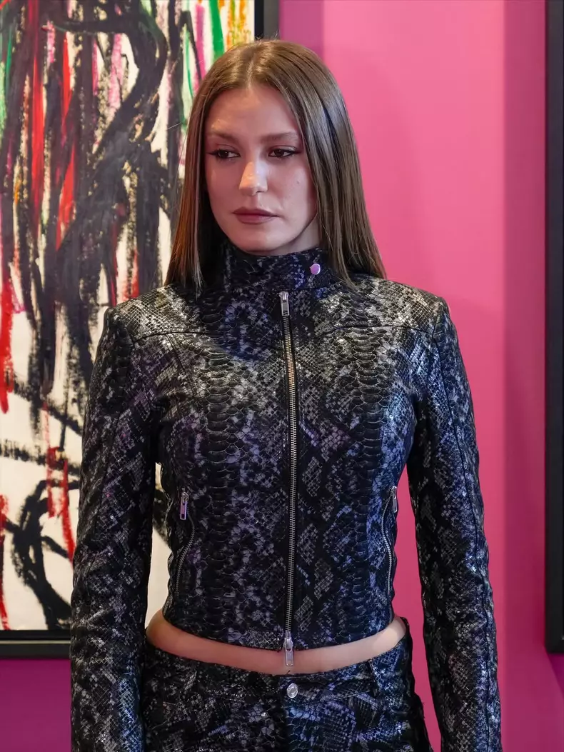 serenay-sarikaya5