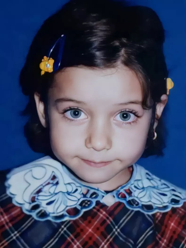 afra-saracoglu1