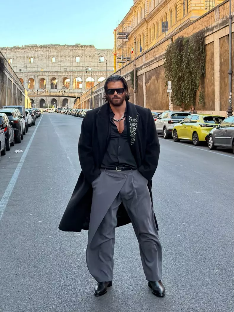can-yaman-roma (1)