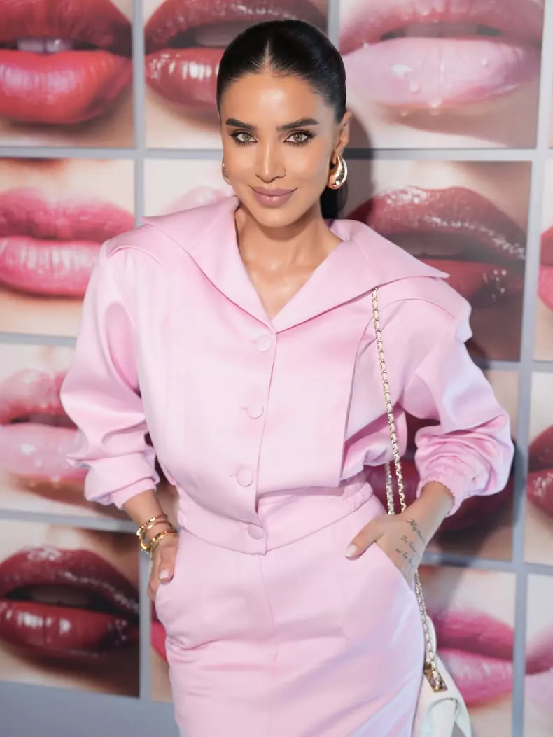 Adelina Pestrițu2