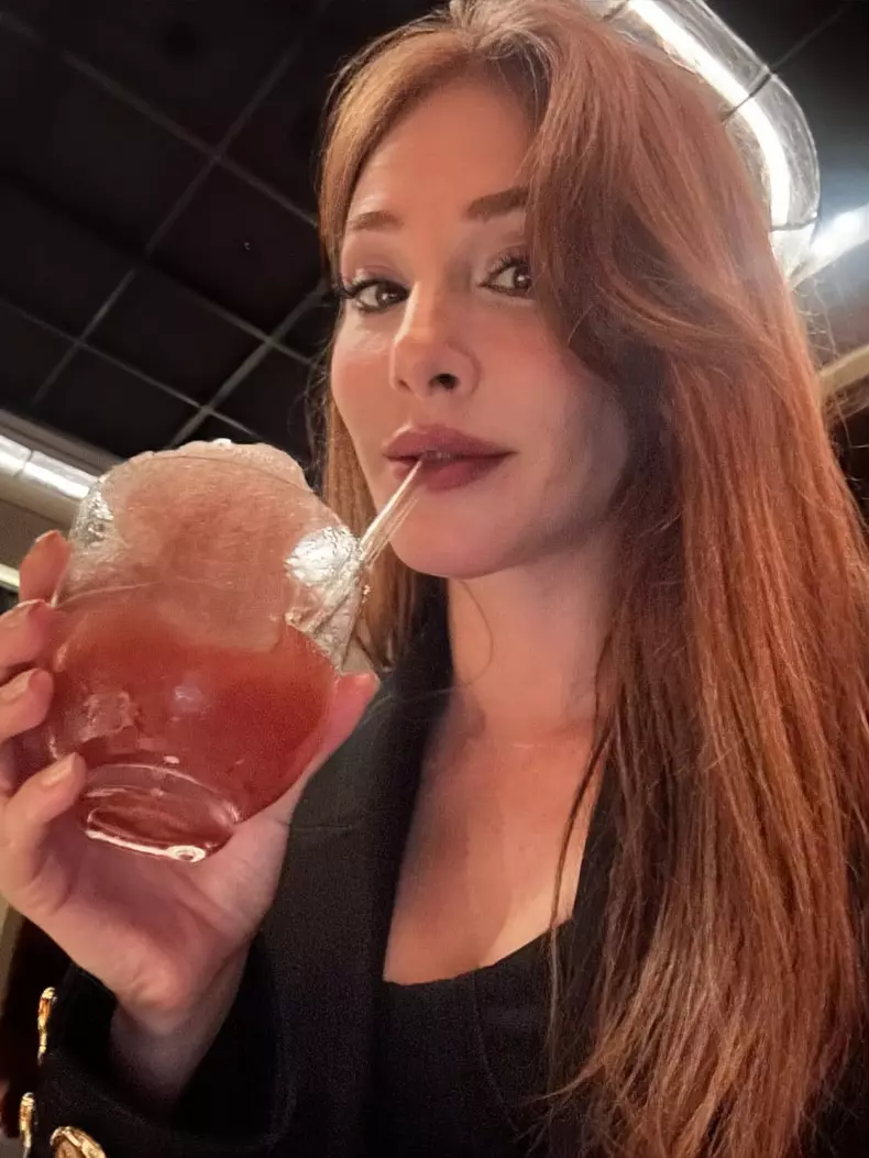 elcin-sangu (6)
