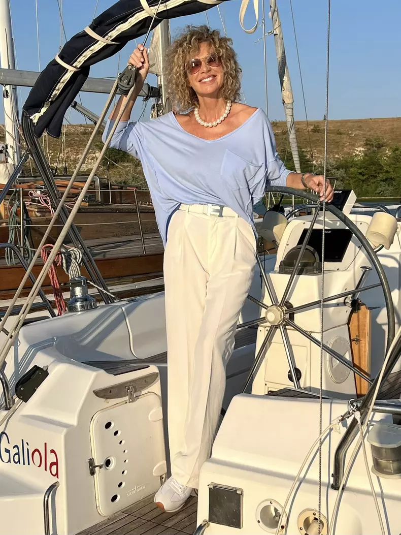 mirela vasadi11