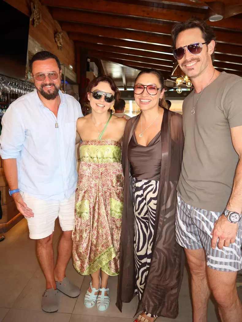 andra-intalnire-sebastian-rulli-angelique-boyer-marbella-telenovele (6)