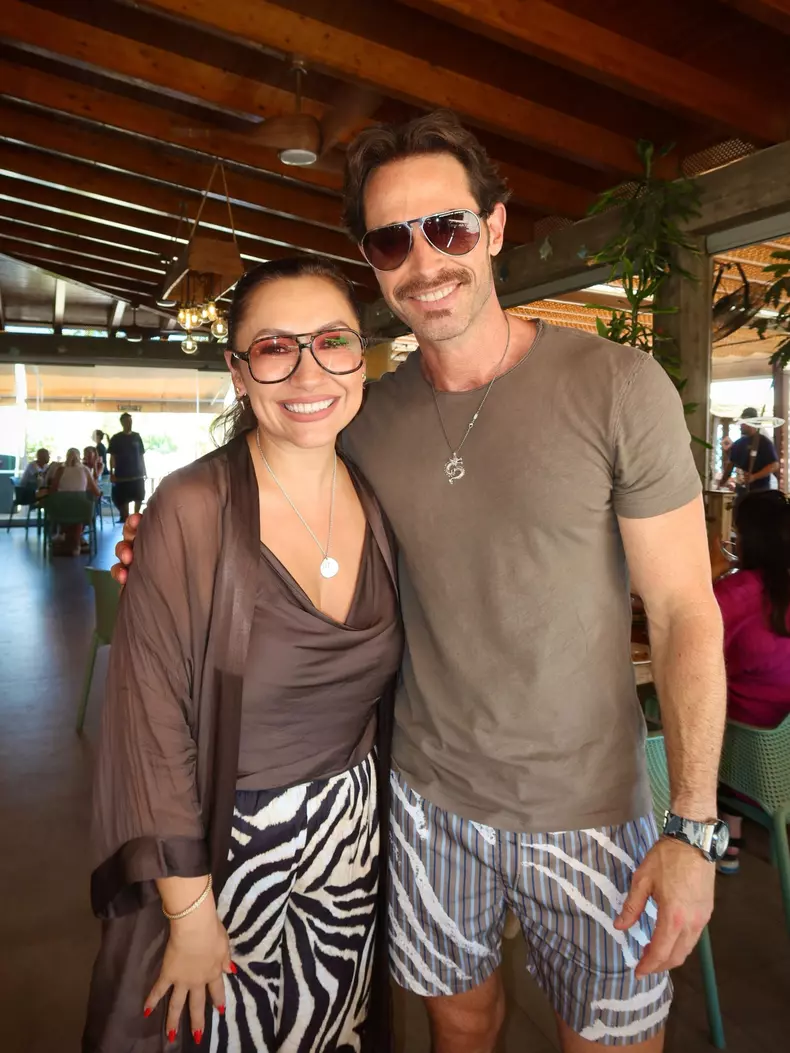 andra-intalnire-sebastian-rulli-angelique-boyer-marbella-telenovele (8)