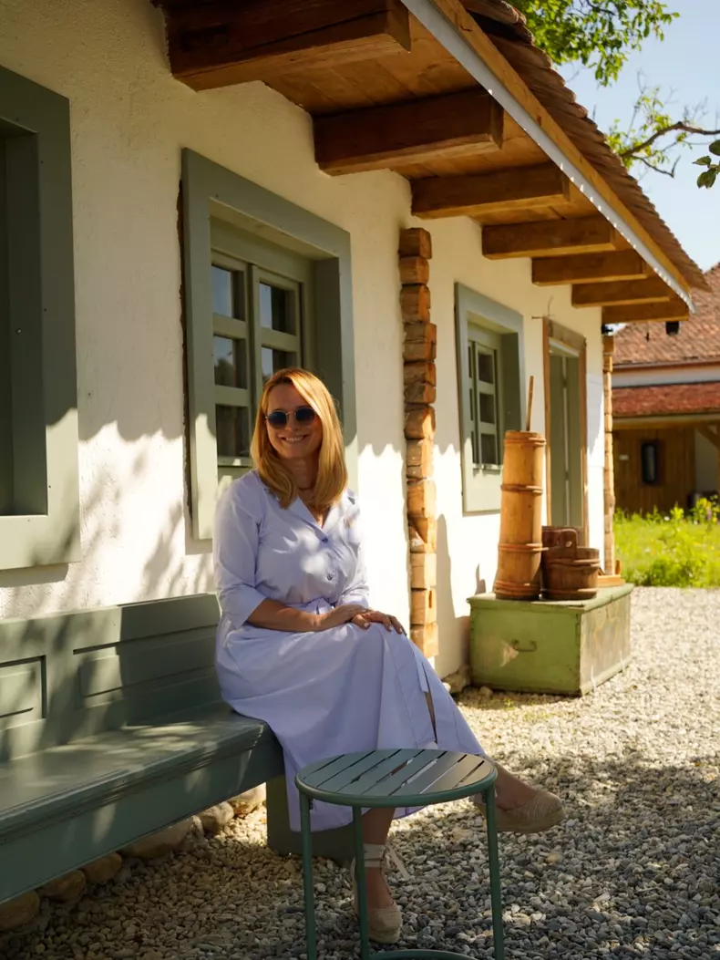 andreea-esca-a-lu-escana-camin-cultural-porumbacu (15)