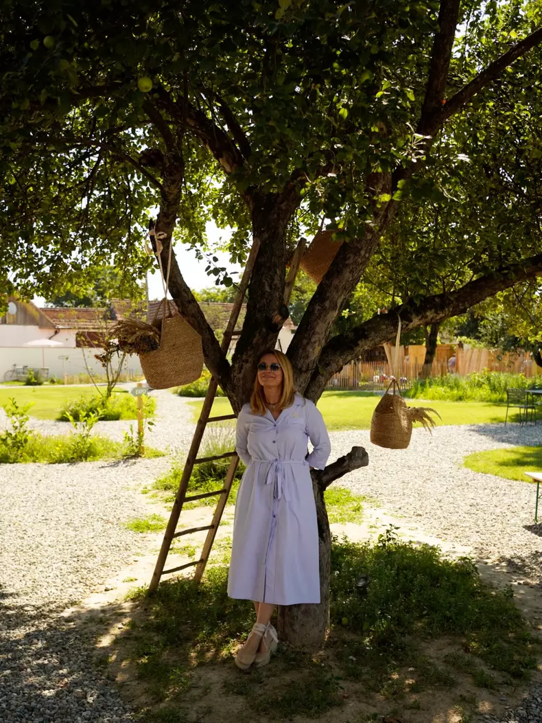 andreea-esca-a-lu-escana-camin-cultural-porumbacu (8)