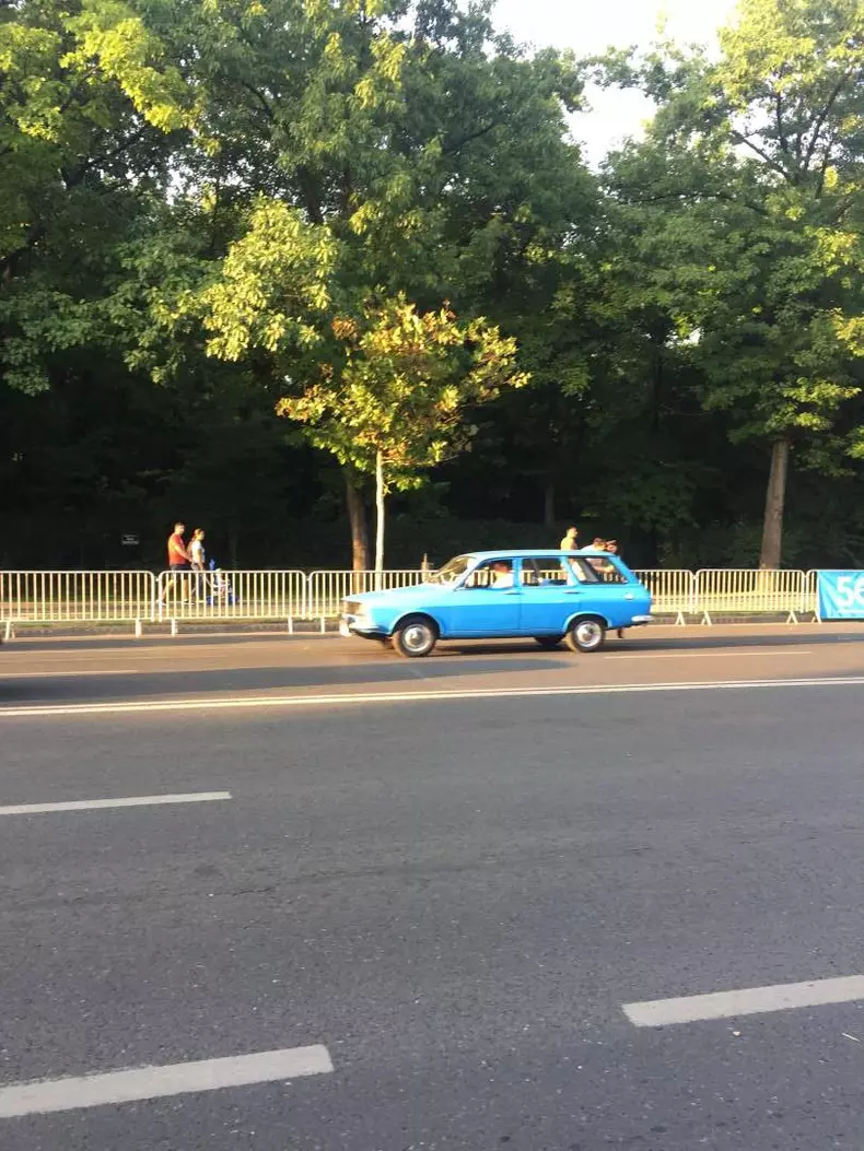 Dacia 50 de ani toate masinile parada014