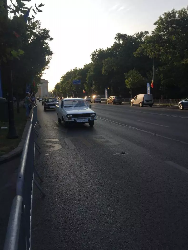 Dacia 50 de ani toate masinile parada034