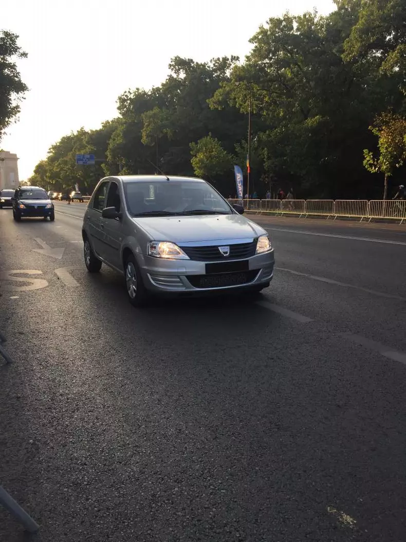 Dacia 50 de ani toate masinile parada054
