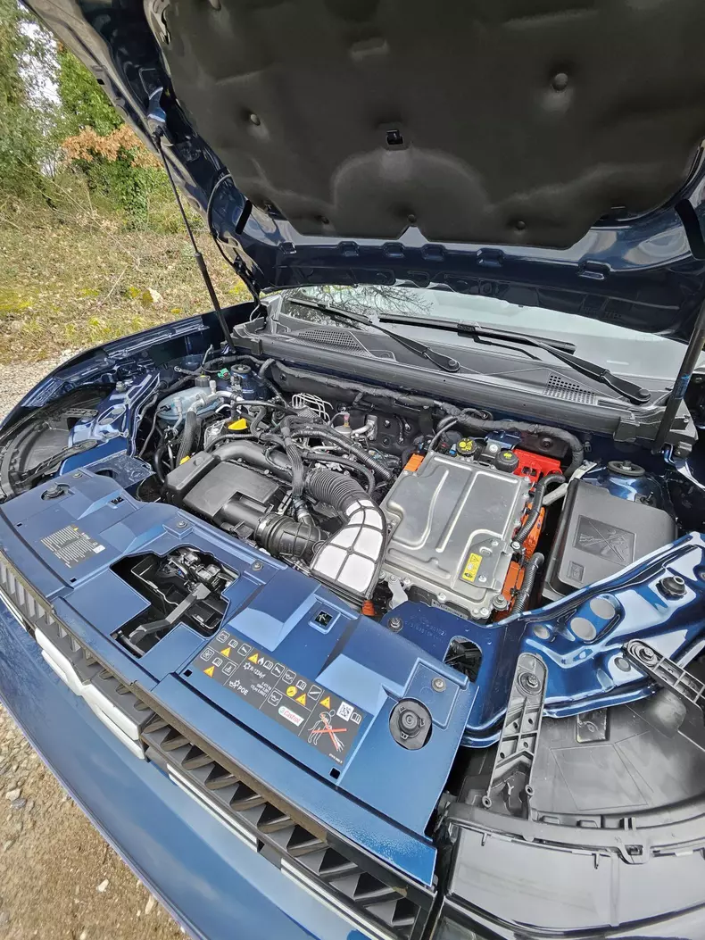 Dacia Bigster test Marsilia low res 003