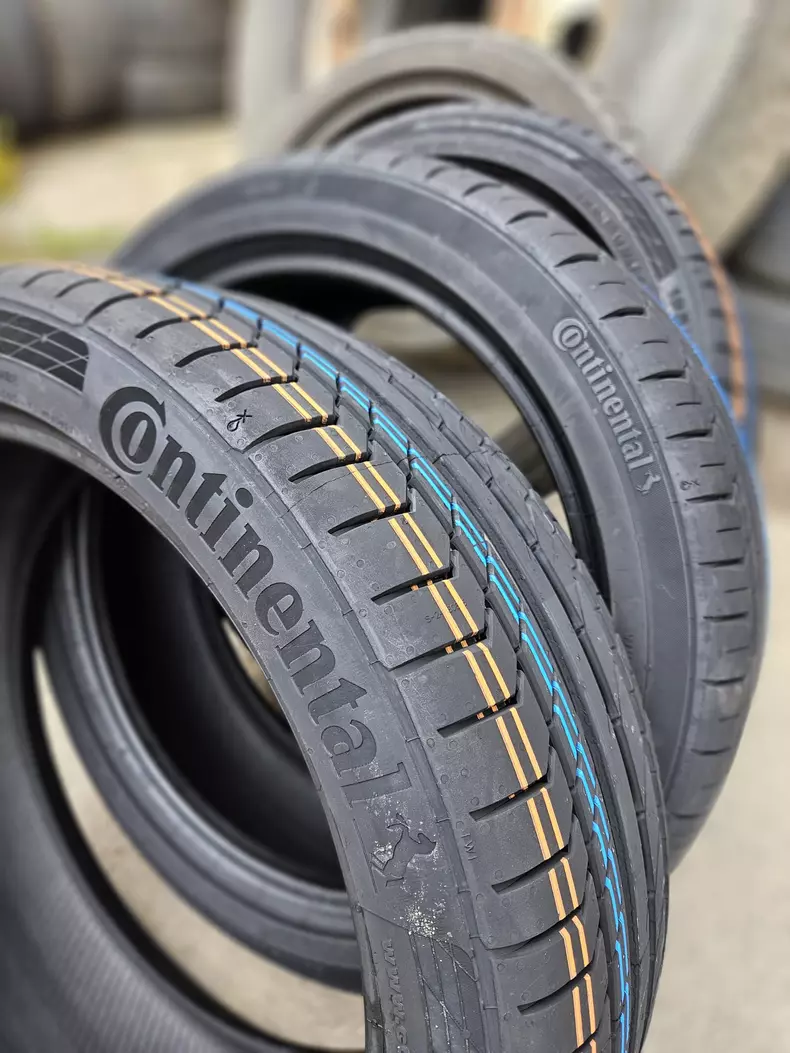 Suzuki Swift Sport Continental 12