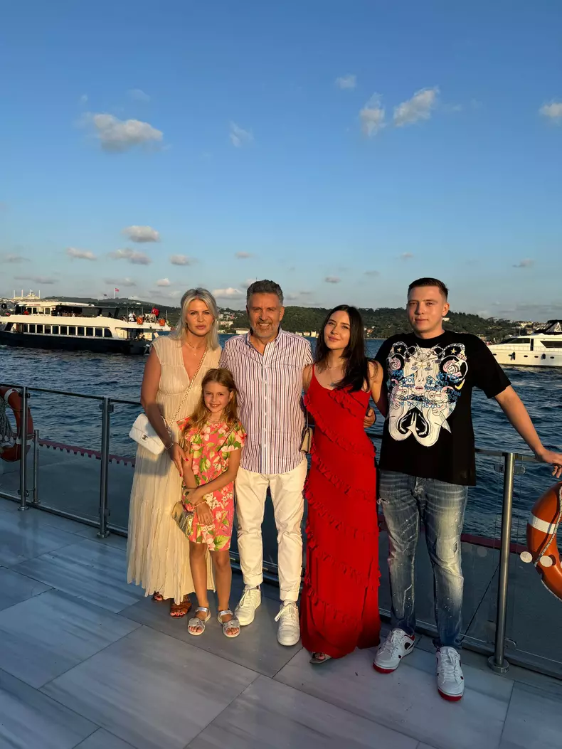 Alexandru Sautner și familia