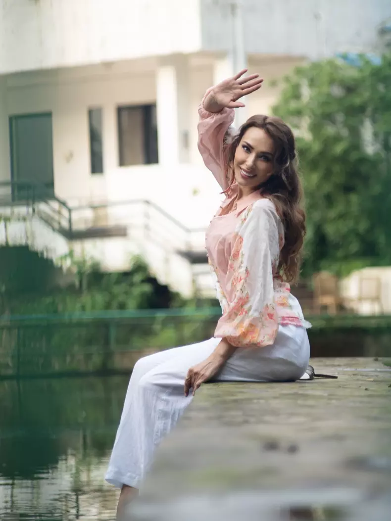 Iulia Vantur