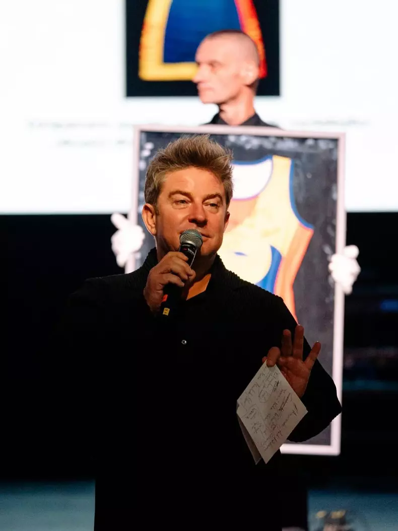 Pavel Bartos pe scena