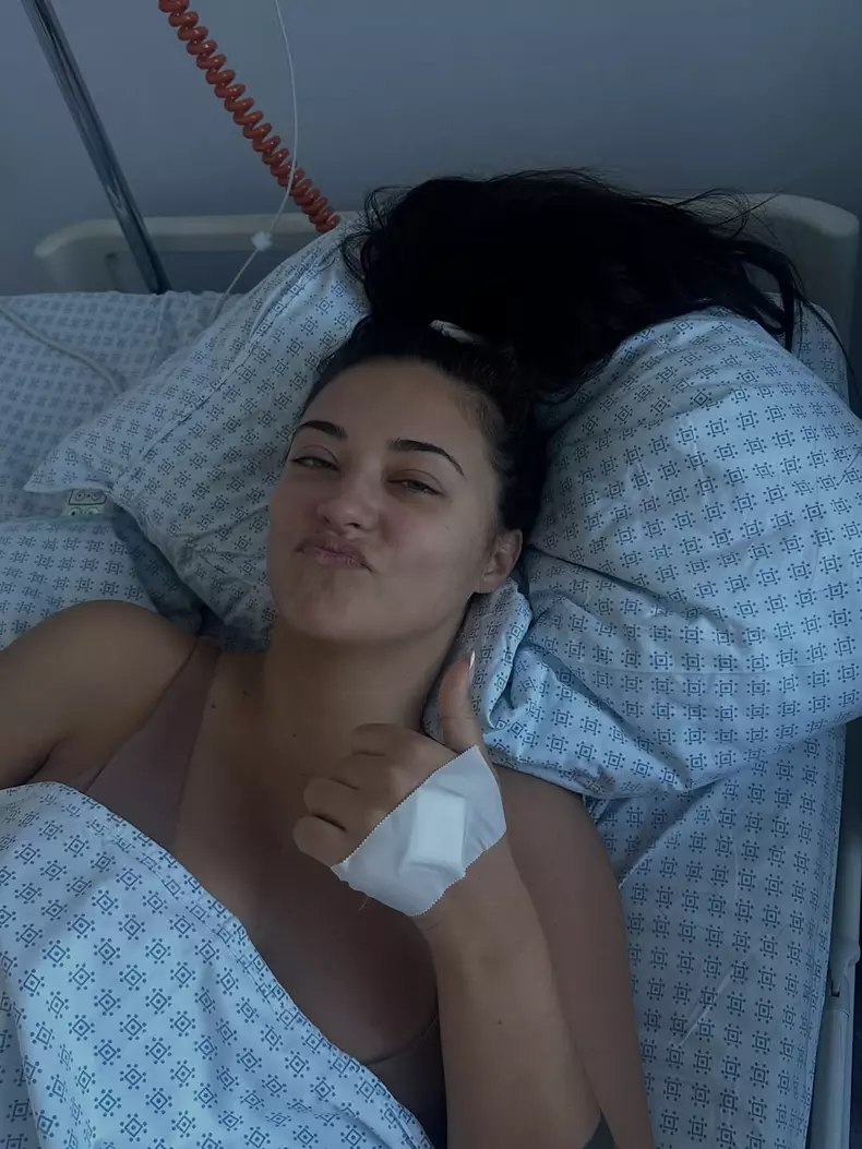 Antonia a ajuns la spital din cauza unei operații estetice (1)