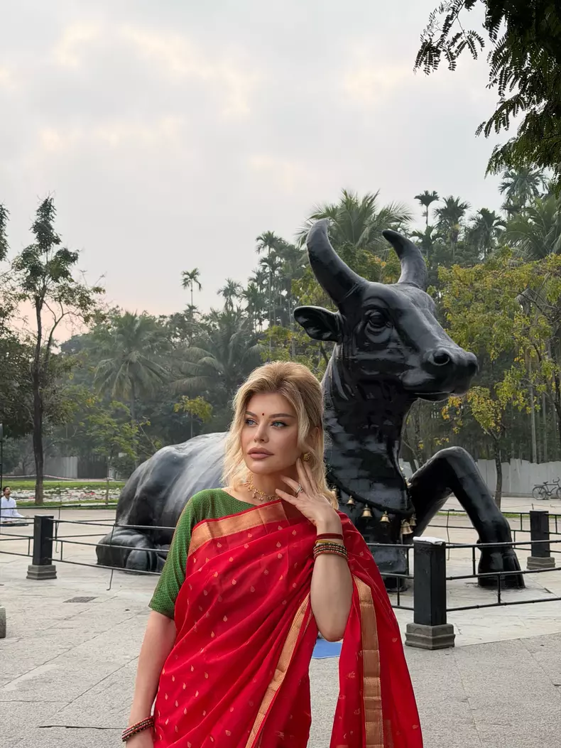 loredana groza in india 5