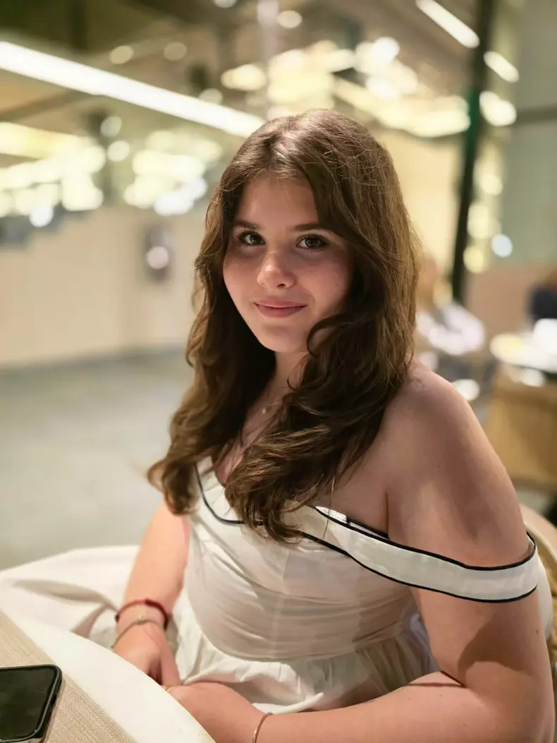 fetita Oana Roman Izabela