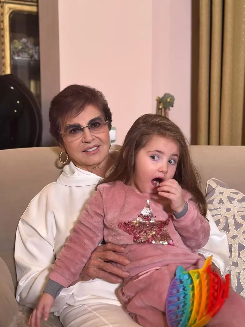 Irina Loghin si nepoata 3