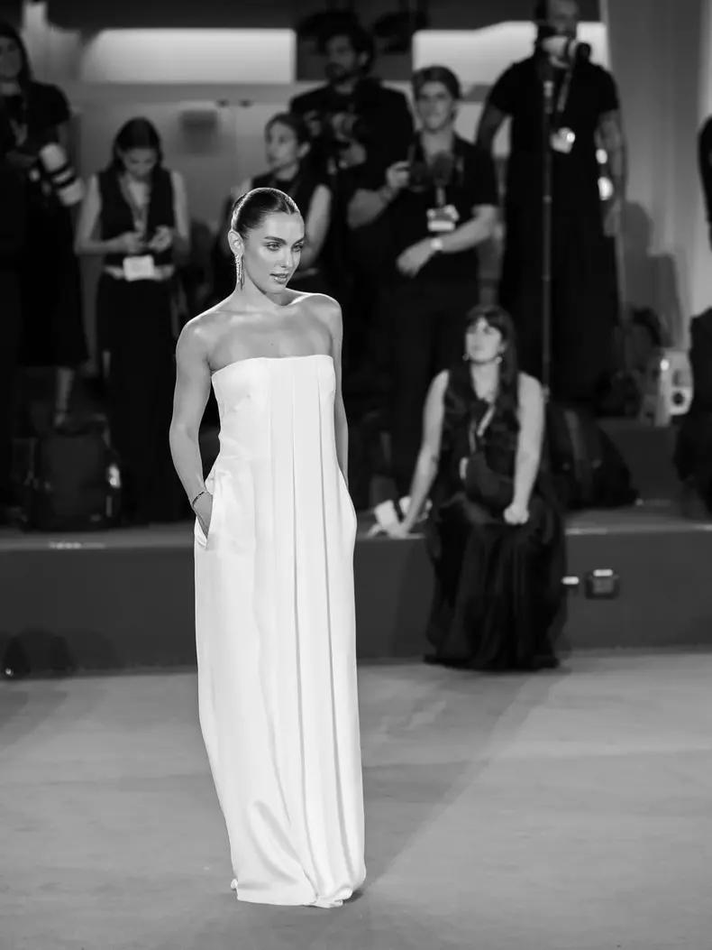Alexia Eram la Festivalul de Film de la Veneția 2026 (6)