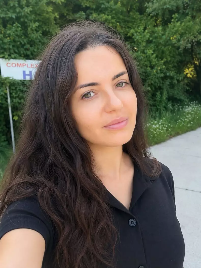 Mădălina Apostol (3)
