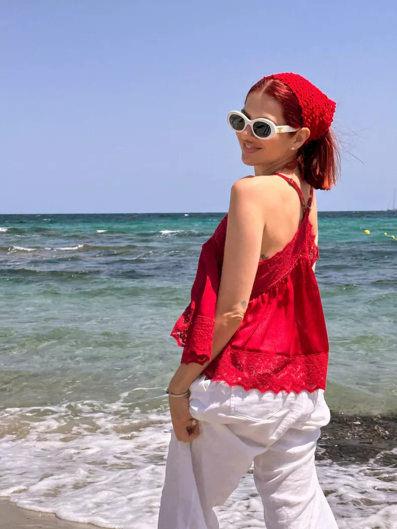 Lidia Buble la mare