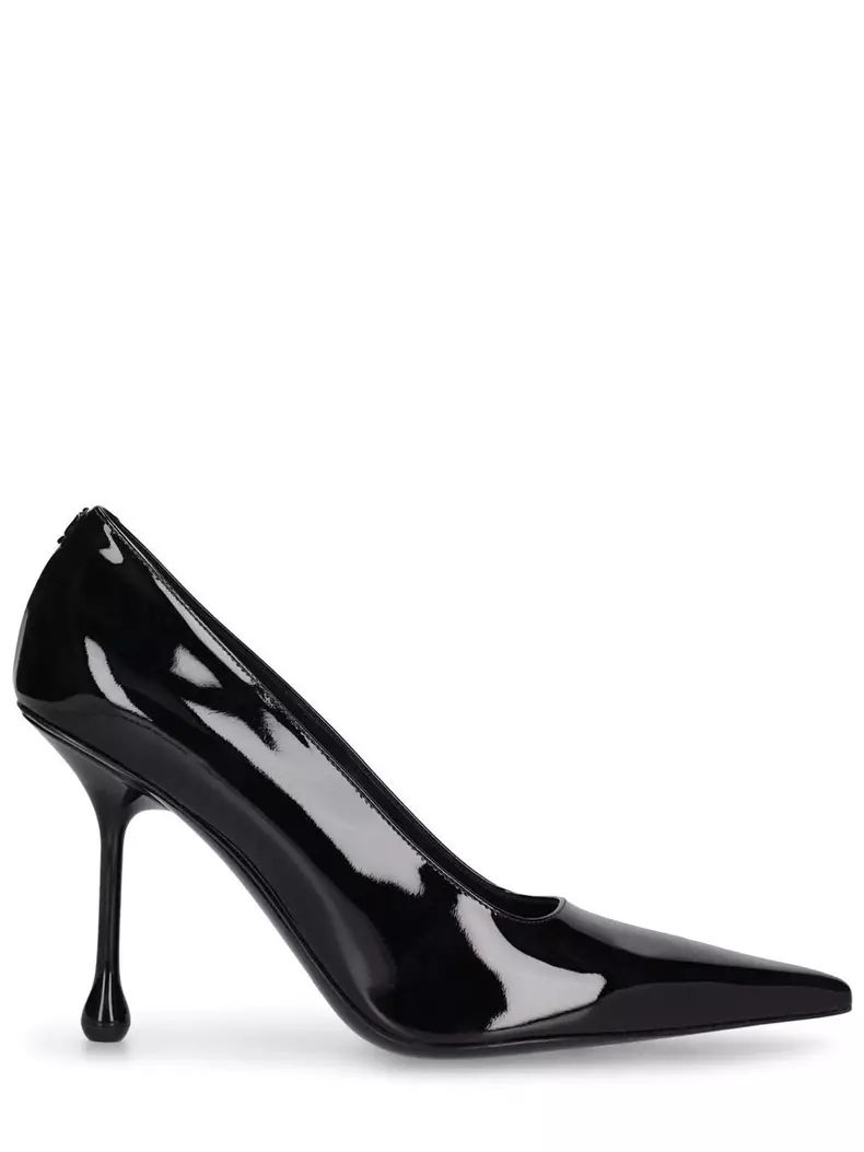 Pantofi din piele lăcuită, Jimmy Choo, 3.027 lei, www.luisaviaroma.com