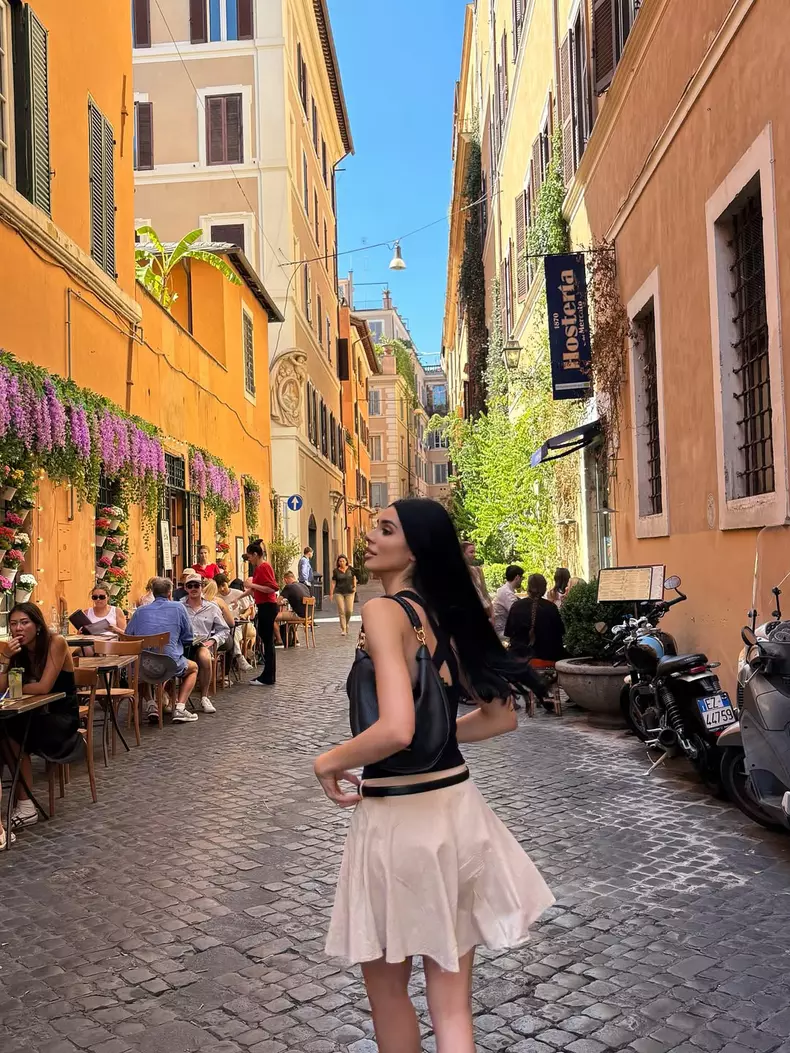 3. Cristina Ștefan în Roma