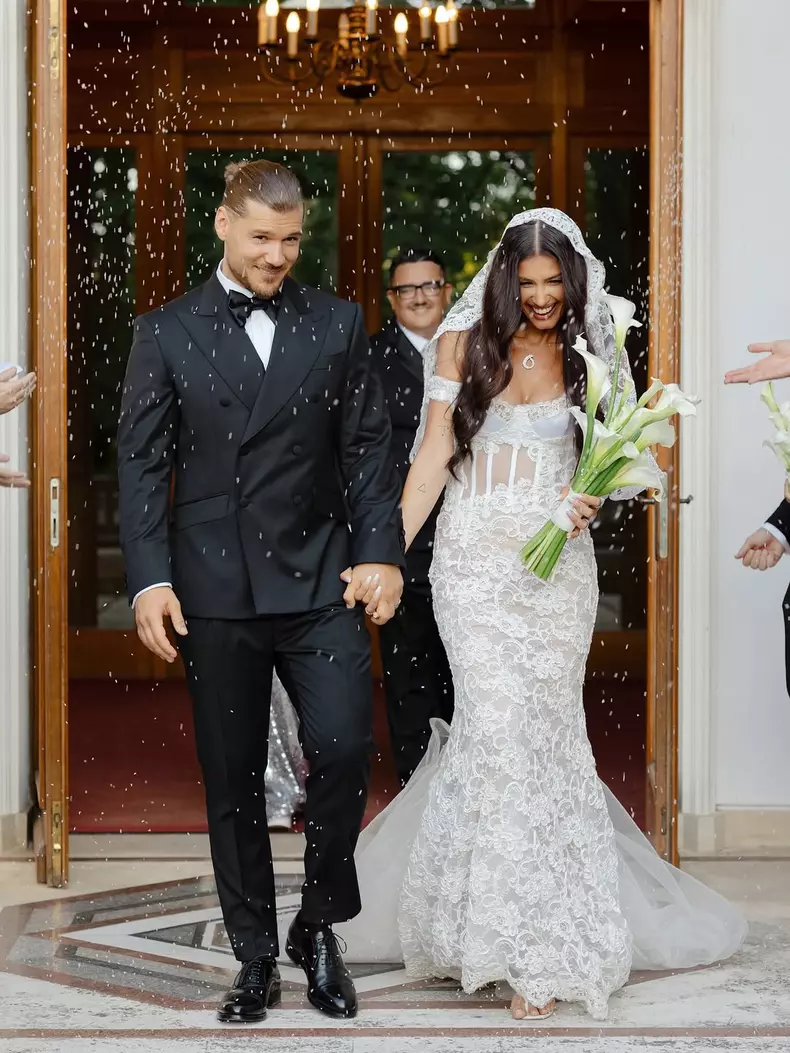 1. Alina Eremia și Edi Barbu