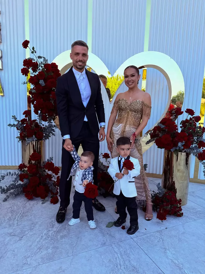 4. Vlăduța Lupău și familia