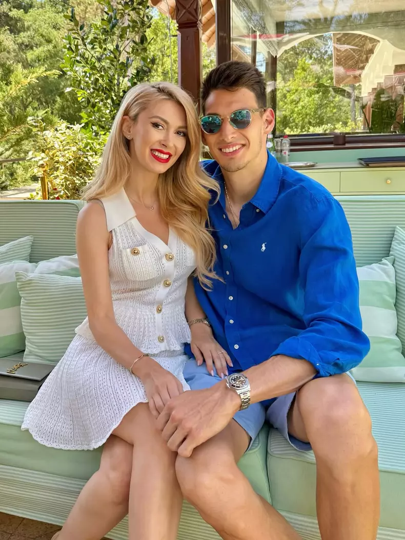 3. Andreea Bălan și Victor Cornea