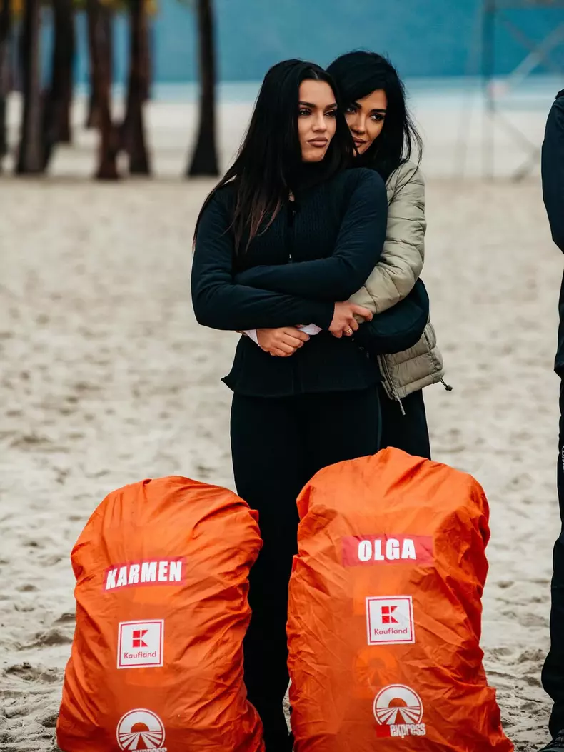 Karmen și Olga Barcari (5)