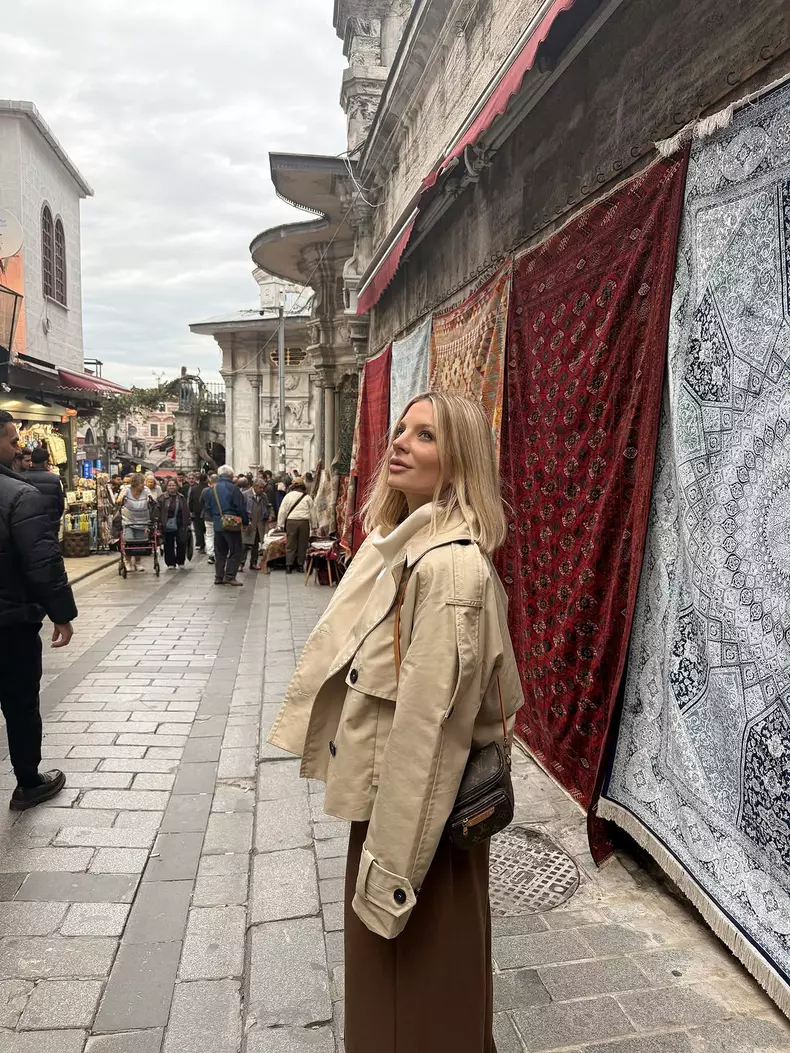 6. Ana Baniciu